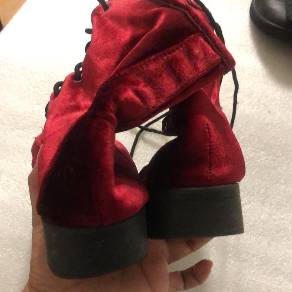 Burgundy velvet shoes -6/7 - Picture 6 of 11